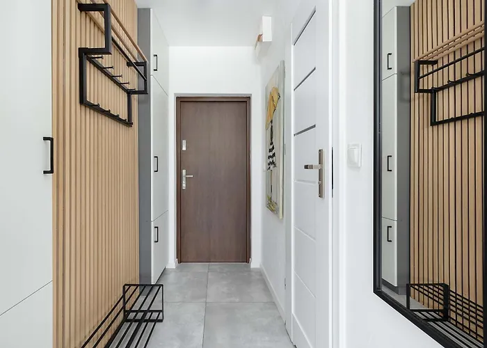 Bright Sea View On Promenada Gwiazd By Renters Lägenhet