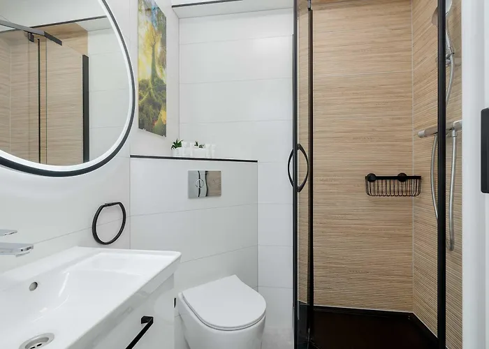 Bright Sea View On Promenada Gwiazd By Renters